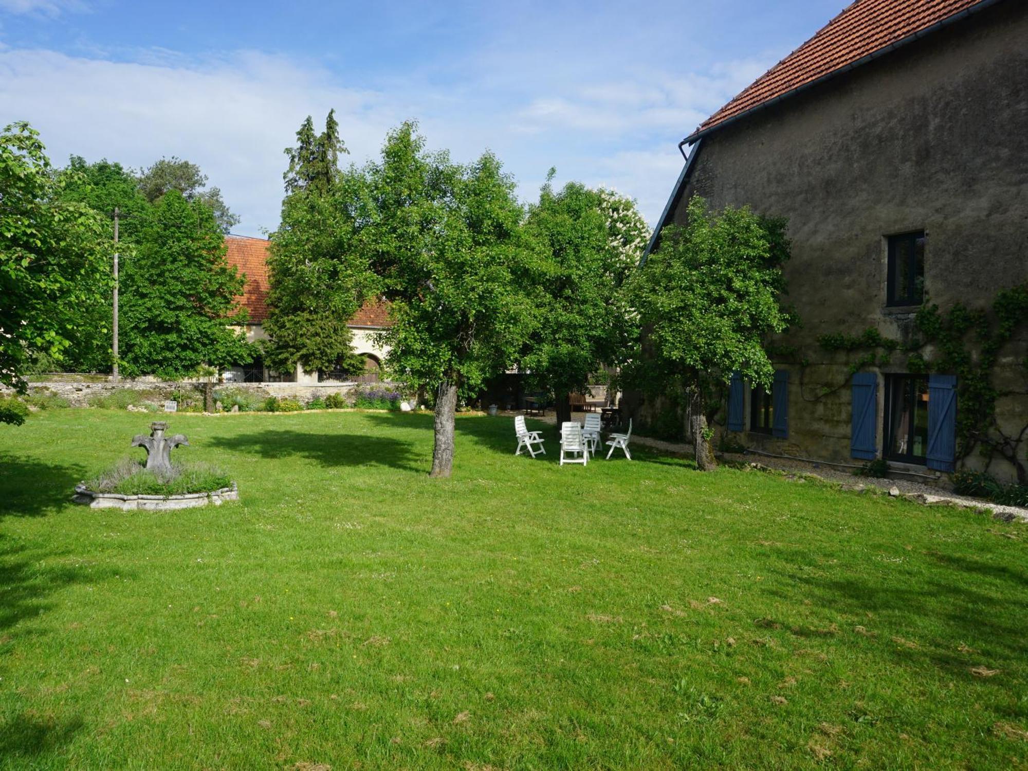 Chambre D'Hotes Juste-Confortable Fleurey-les-Lavoncourt Buitenkant foto